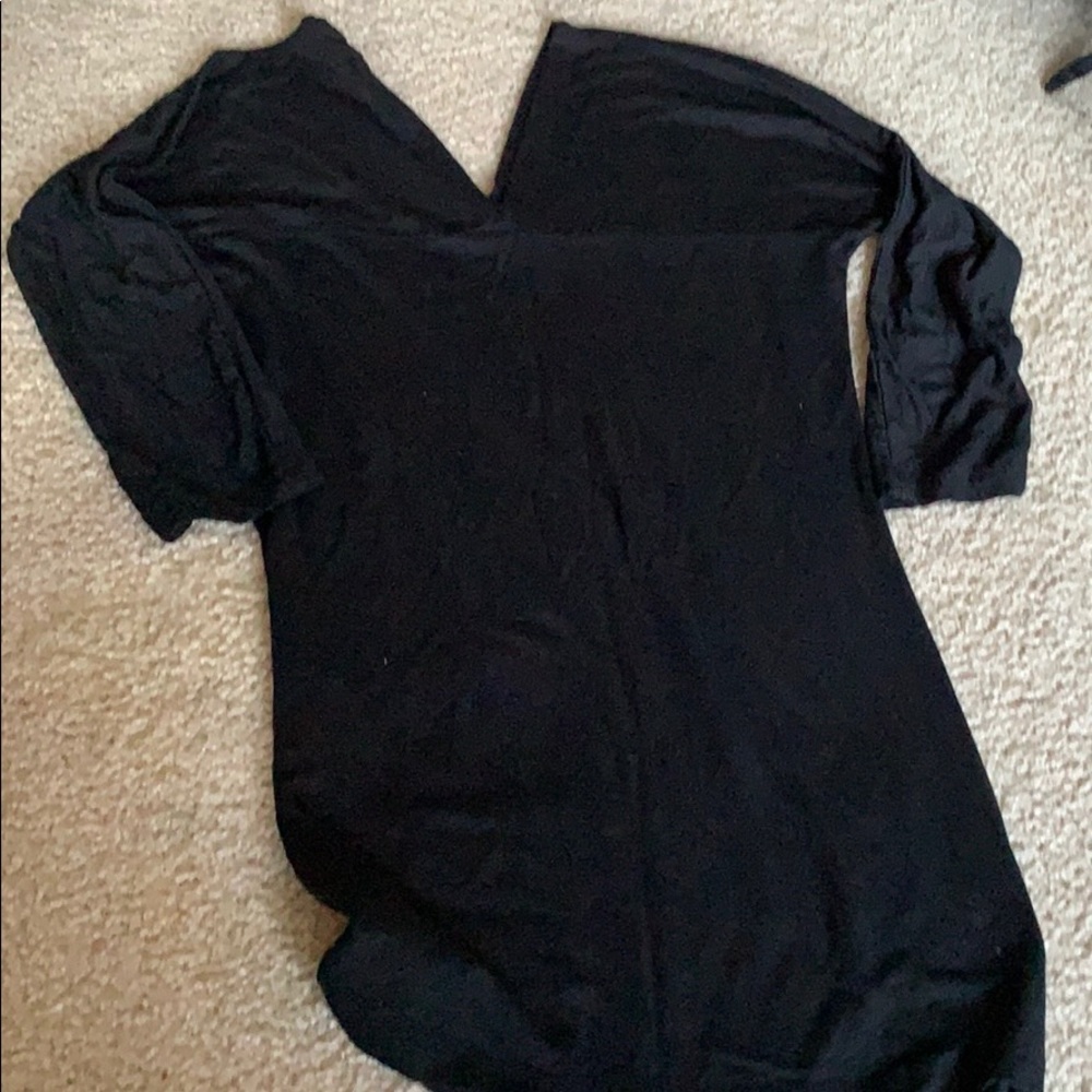 1/4 Sleeve V in front/back Top